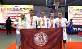 Vytauto Didžiojo universiteto krep&scaron;ininkai i&scaron;kovojo bronzos medalius