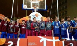 VDU vaikinų krepšinio komanda tapo Europos universitetų 3×3 čempionais